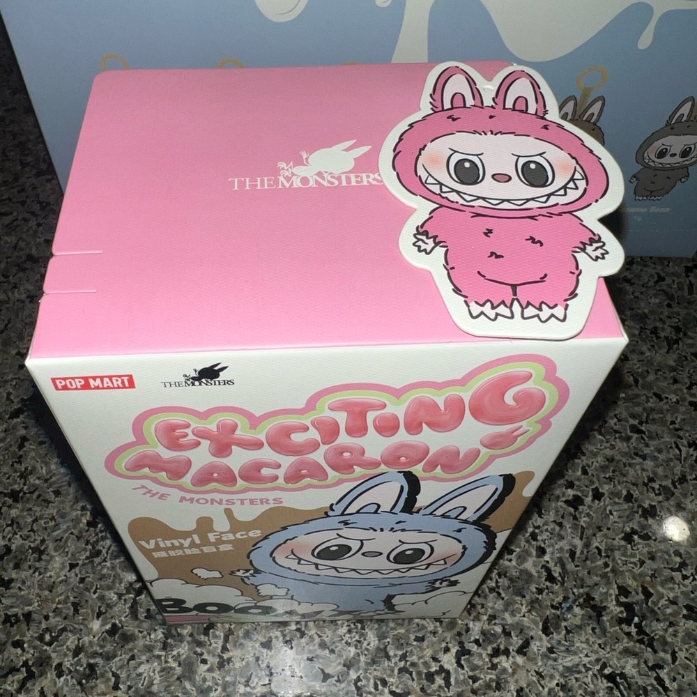 LaBubu Macaroon